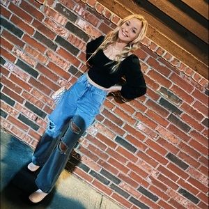 Meet your Posher, Ayla